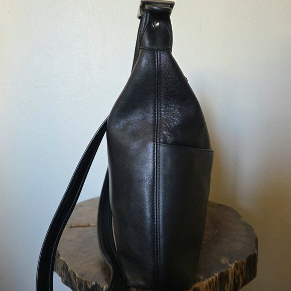 COACH Vintage Legacy Hobo Black Leather Shoulder Bag Authenticated 9148 - Picture 9 of 16